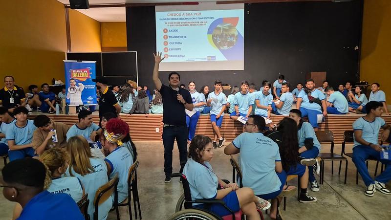 Mês da Juventude é celebrado com projetos e políticas públicas para os jovens do DF